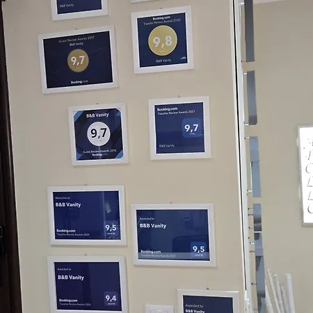 Vanity Bed and Breakfast 4*