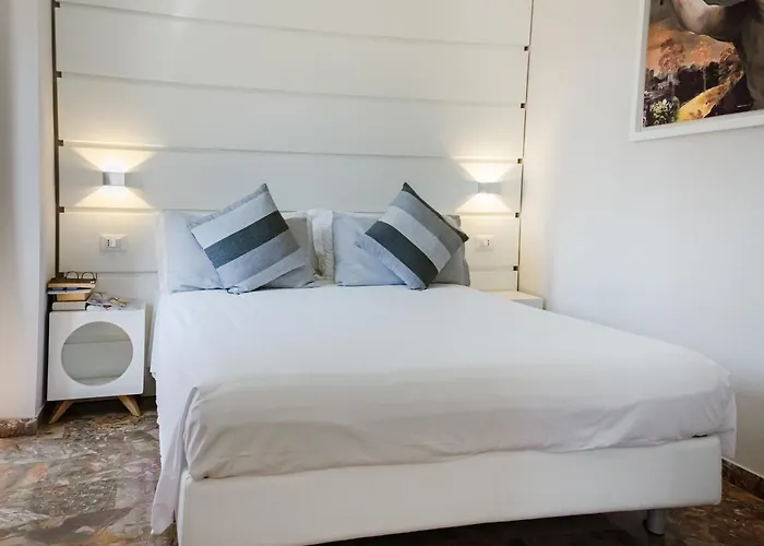 Vanity Bed and Breakfast 4*