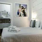 Bed & Breakfast Vanity 4*