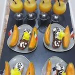 Vanity 4*