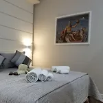 Vanity Bed & Breakfast 4*