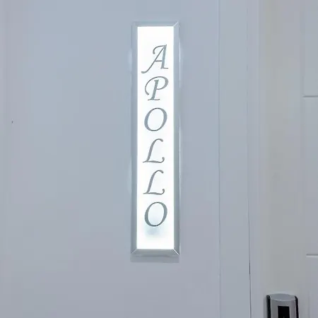 Vanity Bed & Breakfast 4*