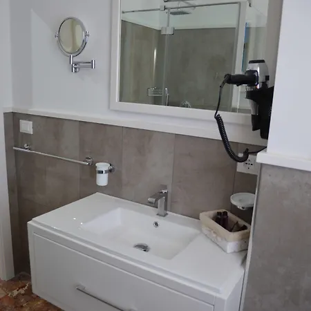 Bed & Breakfast Vanity