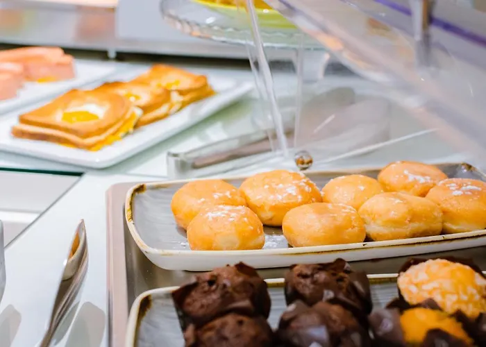 לינה וארוחת בוקר Vanity 4*